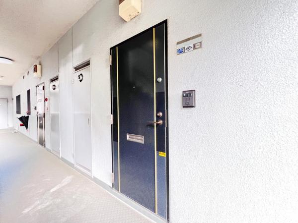 メディウス青葉台 玄関