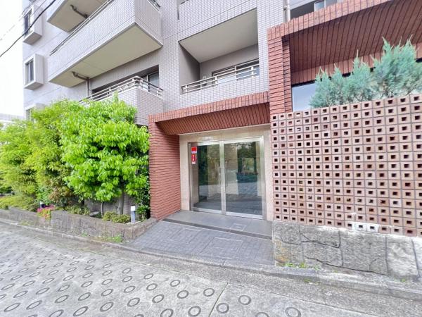 ヒルズ市が尾ブライトステージ ロビー