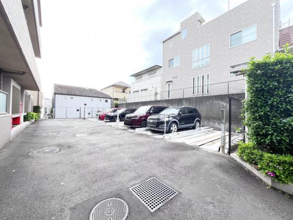 ヒルズ市が尾ブライトステージ 駐車場