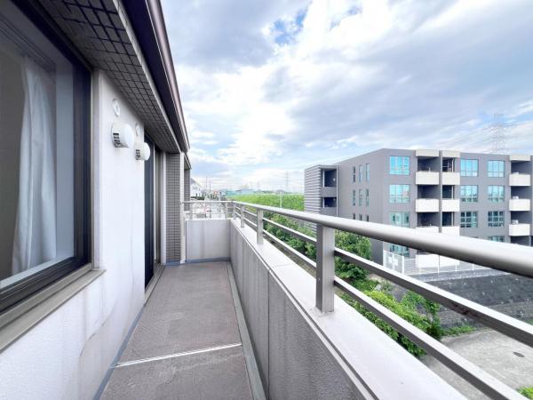 ヒルズ市が尾ブライトステージ バルコニー