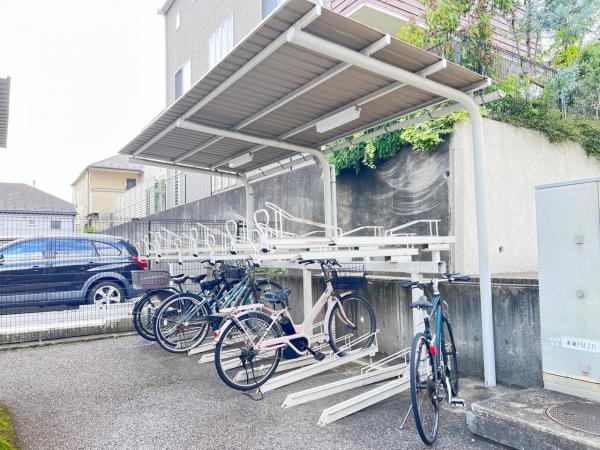 ヒルズ市が尾ブライトステージ 駐輪場