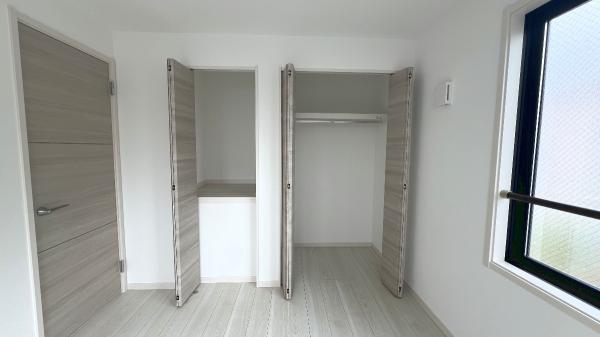 横浜市港南区芹が谷１丁目 戸建 収納