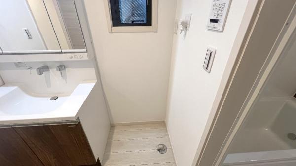 横浜市港南区芹が谷１丁目 戸建 ランドリースペース