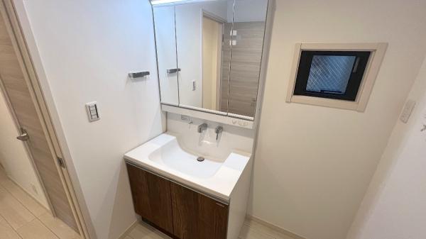 横浜市港南区芹が谷１丁目 戸建 洗面化粧台