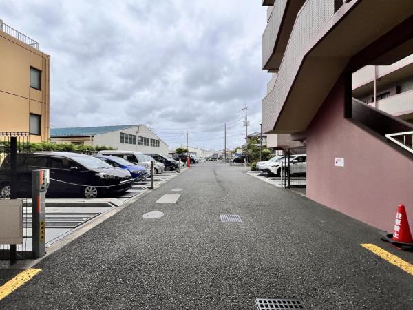 カインドステージかしわ台 敷地内駐車場