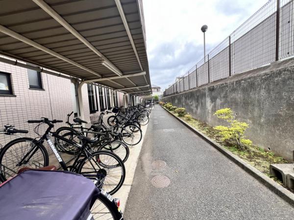 カインドステージかしわ台 駐輪場