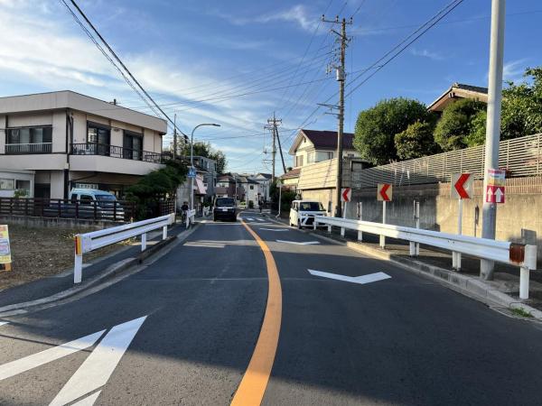 市川市柏井町２丁目 土地 前面道路含む現地写真