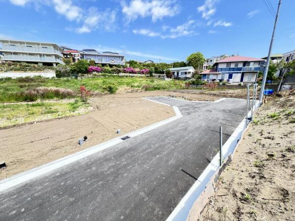 横須賀市野比３丁目 土地 前面道路含む現地写真
