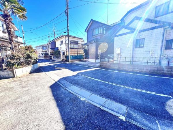 西多摩郡瑞穂町大字駒形富士山 中古戸建 前面道路含む現地写真