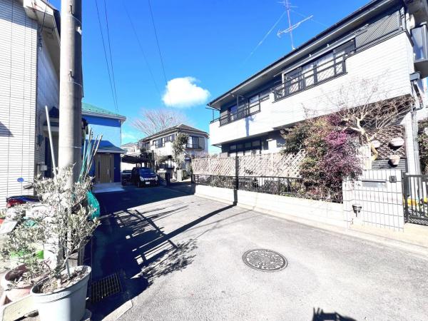 西多摩郡瑞穂町大字駒形富士山 中古戸建 前面道路含む現地写真