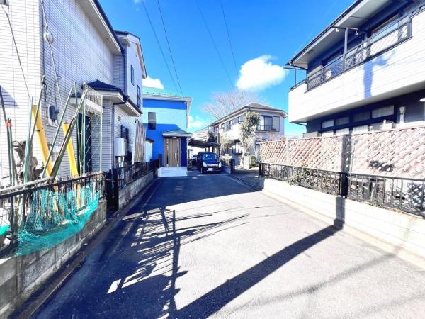 西多摩郡瑞穂町大字駒形富士山 中古戸建 前面道路含む現地写真