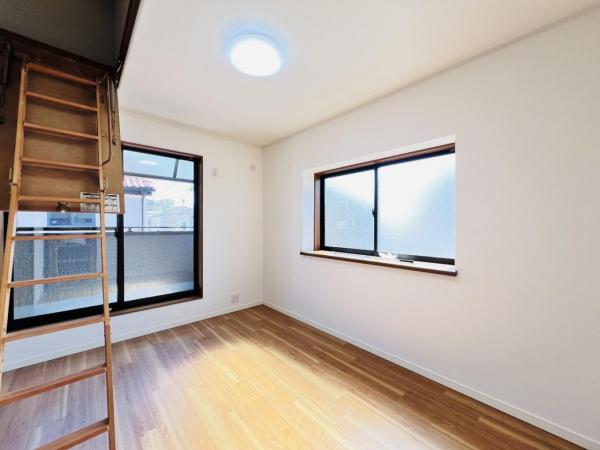 昭島市美堀町２丁目 中古戸建 洋室