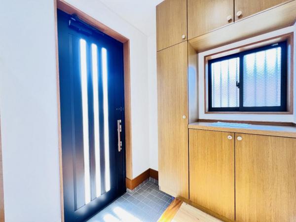 昭島市美堀町２丁目 中古戸建 玄関(共用部)