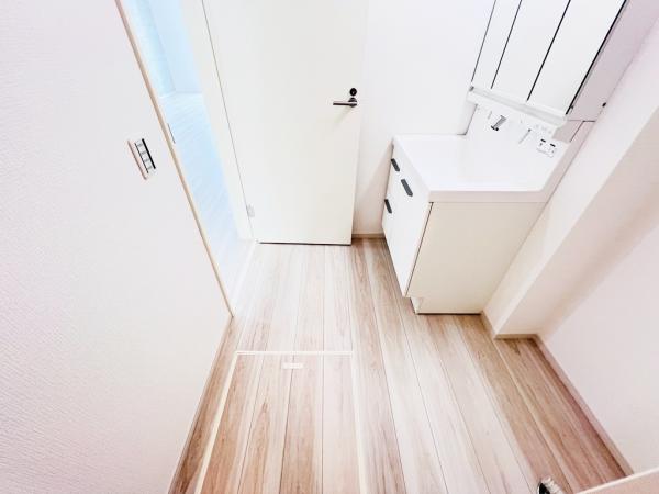 茅ヶ崎市東海岸北５丁目 戸建 脱衣所
