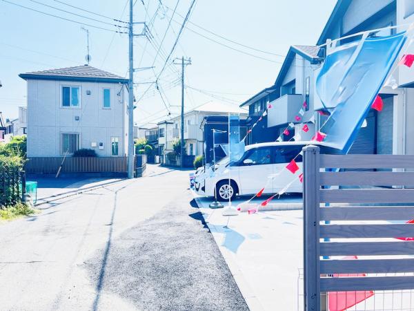 茅ヶ崎市東海岸北５丁目 戸建 前面道路含む現地写真