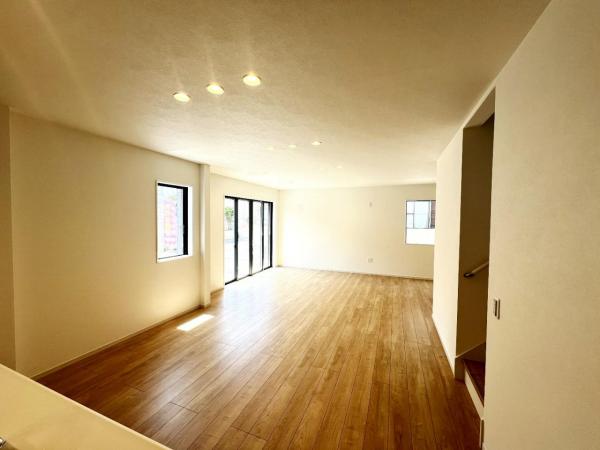 新築戸建 千葉県松戸市千駄堀 JR武蔵野線新八柱駅 4,490万円