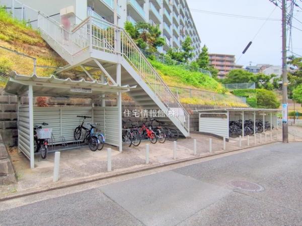 三ツ沢ハイタウン参号棟（四号棟） 