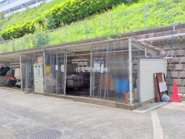 三ツ沢ハイタウン参号棟（四号棟） 