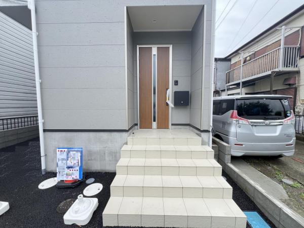 高座郡寒川町一之宮６丁目 戸建 玄関