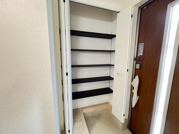 高座郡寒川町一之宮６丁目 戸建 玄関