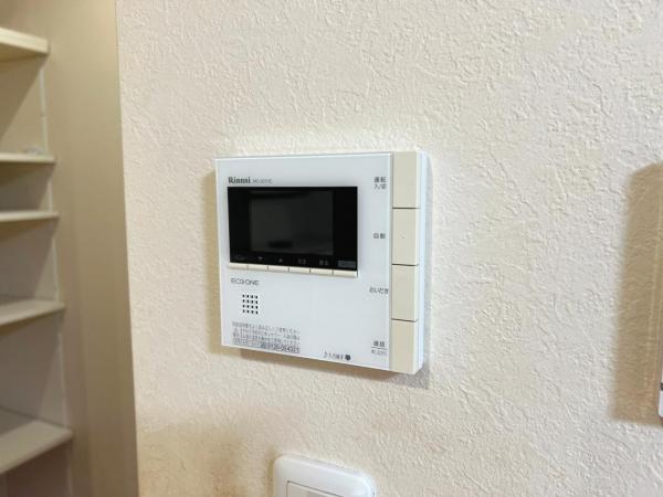 春日部市東中野 中古戸建 発電・温水設備(専用部)