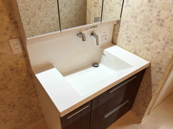 春日部市東中野 中古戸建 洗面化粧台