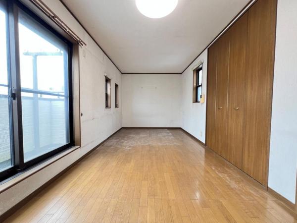 春日部市中央１丁目 中古戸建 寝室