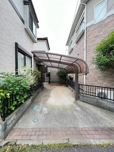 春日部市中央１丁目 中古戸建 駐車場