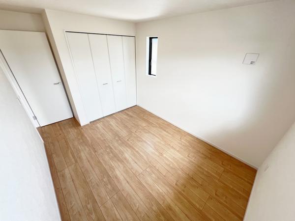 川崎市多摩区長尾６丁目 戸建 洋室