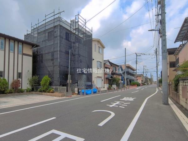 草加市新善町5期1棟 