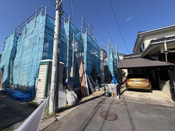 茅ヶ崎市室田5期2棟 前面道路含む現地写真