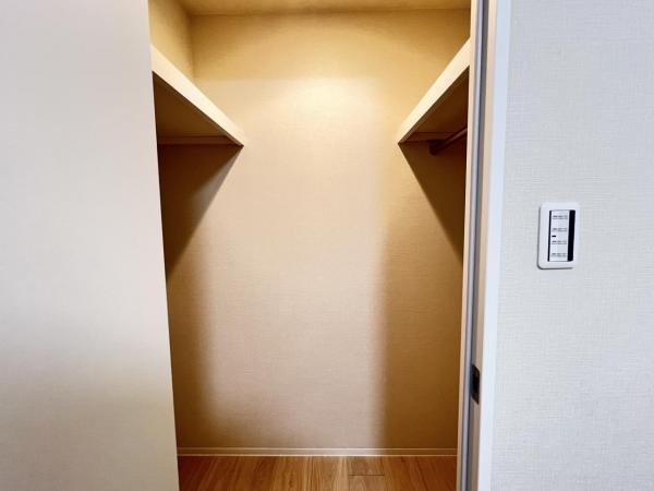 クリオ衣笠フィルソーレ ウォークインクローゼット