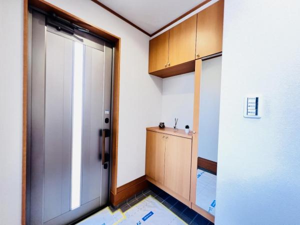昭島市郷地町１丁目 中古戸建 玄関