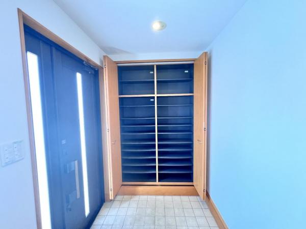 昭島市大神町４丁目 中古戸建 玄関(共用部)