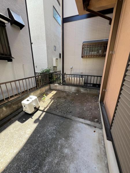 越谷市大字恩間 中古戸建 庭