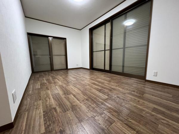 越谷市大字恩間 中古戸建 リビング