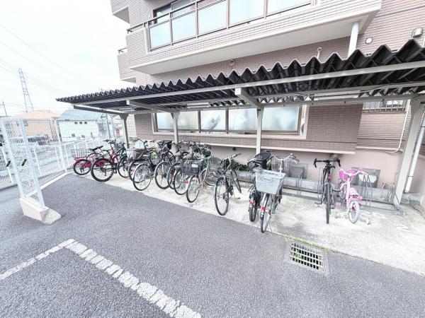 東急ドエル・アルス多摩境 駐輪場