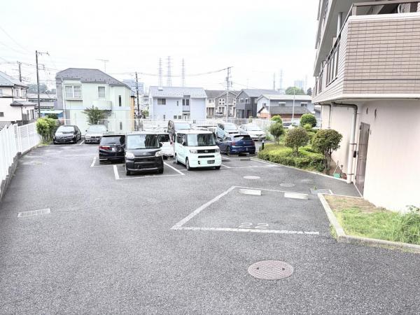 東急ドエル・アルス多摩境 敷地内駐車場