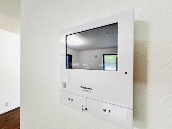 あきる野市下代継 中古戸建 TVモニター付きインターフォン