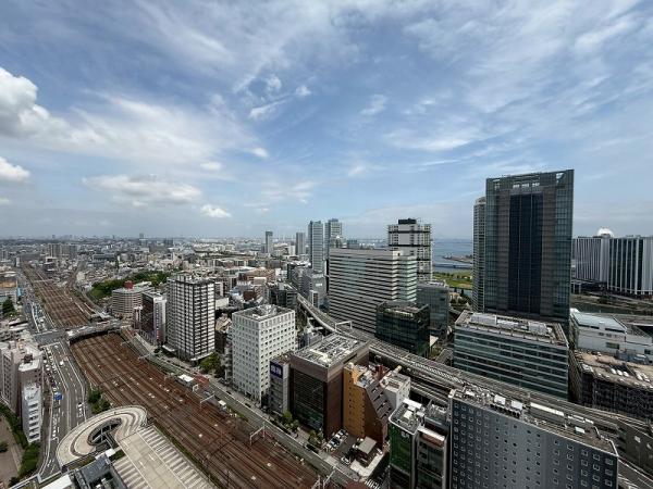 THE YOKOHAMA FRONT TOWER 眺望