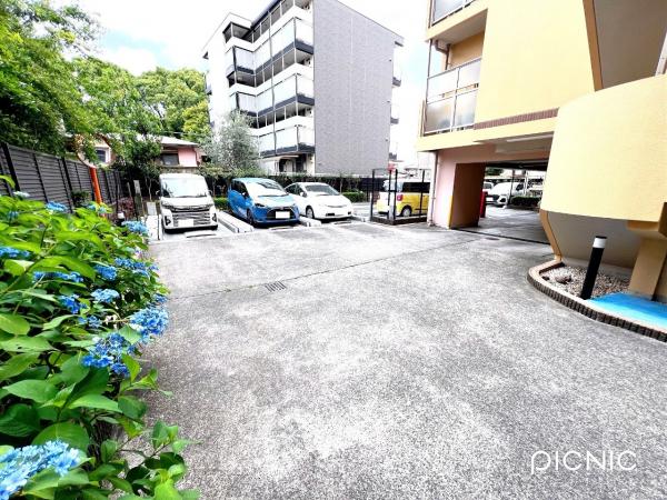 ミオカステーロ府中紅葉丘 駐車場