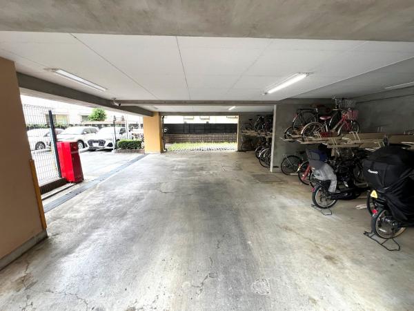 ミオカステーロ府中紅葉丘 駐車場