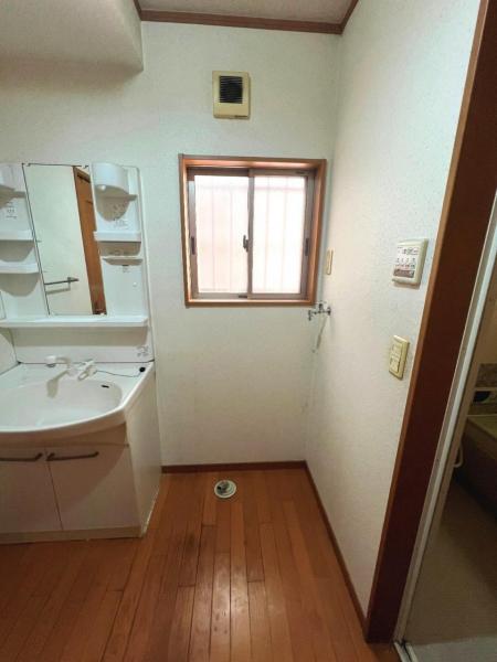 越谷市大沢１丁目 中古戸建 ランドリースペース