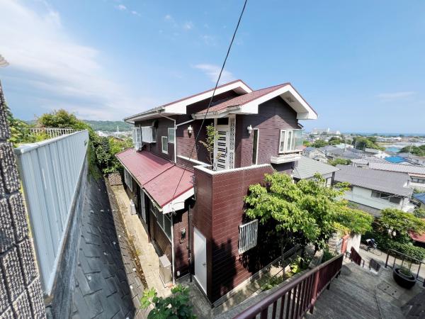 中郡大磯町石神台２丁目 中古戸建 玄関
