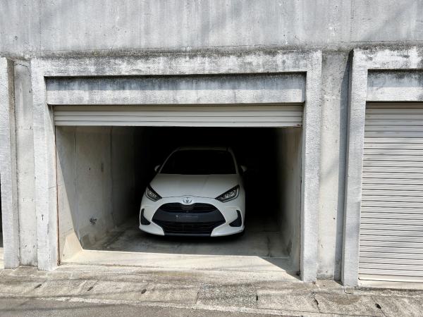 中郡大磯町石神台２丁目 中古戸建 駐車場