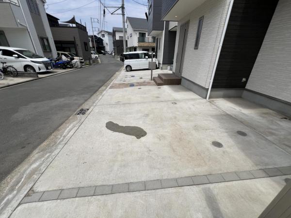 横浜市旭区上川井町 中古戸建 駐車場