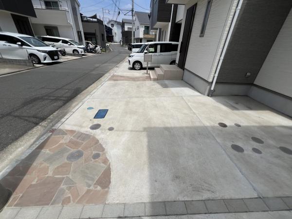 横浜市旭区上川井町 中古戸建 駐車場