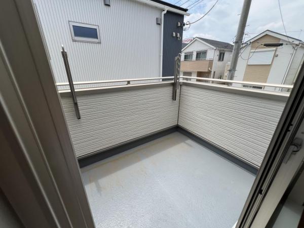 横浜市旭区上川井町 中古戸建 バルコニー