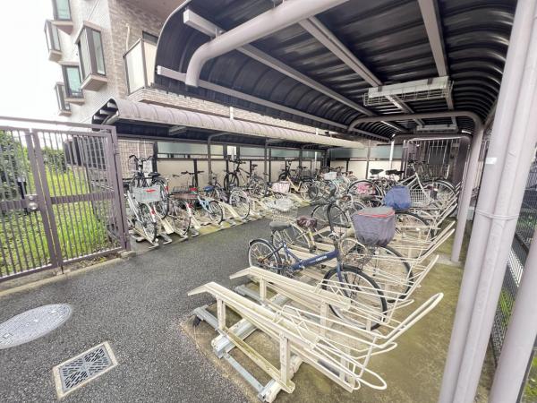 ライオンズガーデン川越 駐輪場