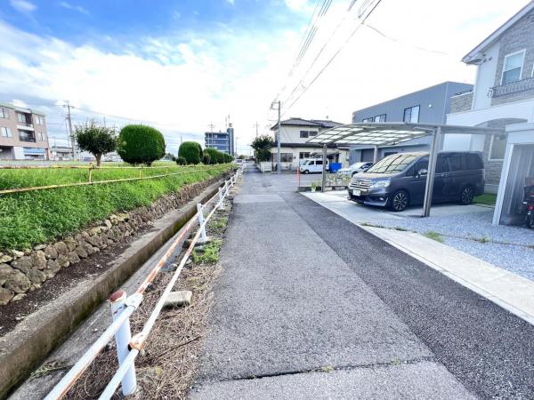 宇都宮市陽南２丁目 中古戸建 前面道路含む現地写真